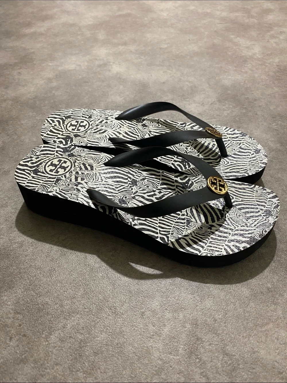 Tory Burch Wedge Platform Thong Sandal Size 8.5